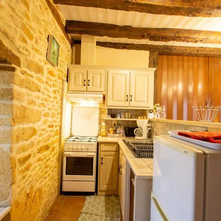 Maison Rustique Avec Jardin Et Equipements Pour Enfants, Proche Sarlat - Fr-1-616-394 * Marcillac-Saint-Quentin