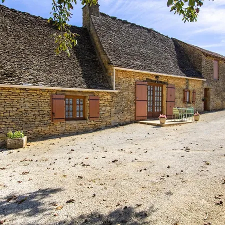 Maison Rustique En Pierres Proche De Sarlat, Jardin, 6 Pers.